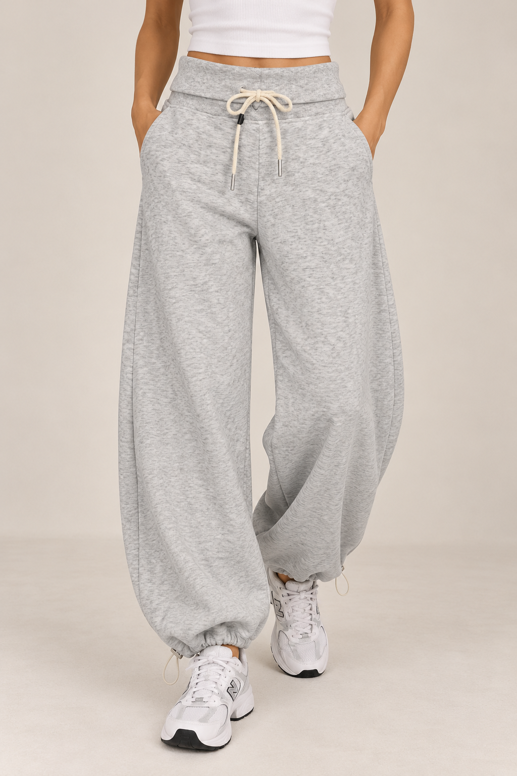 Sweatpants with a folded waist and elasticated leg
