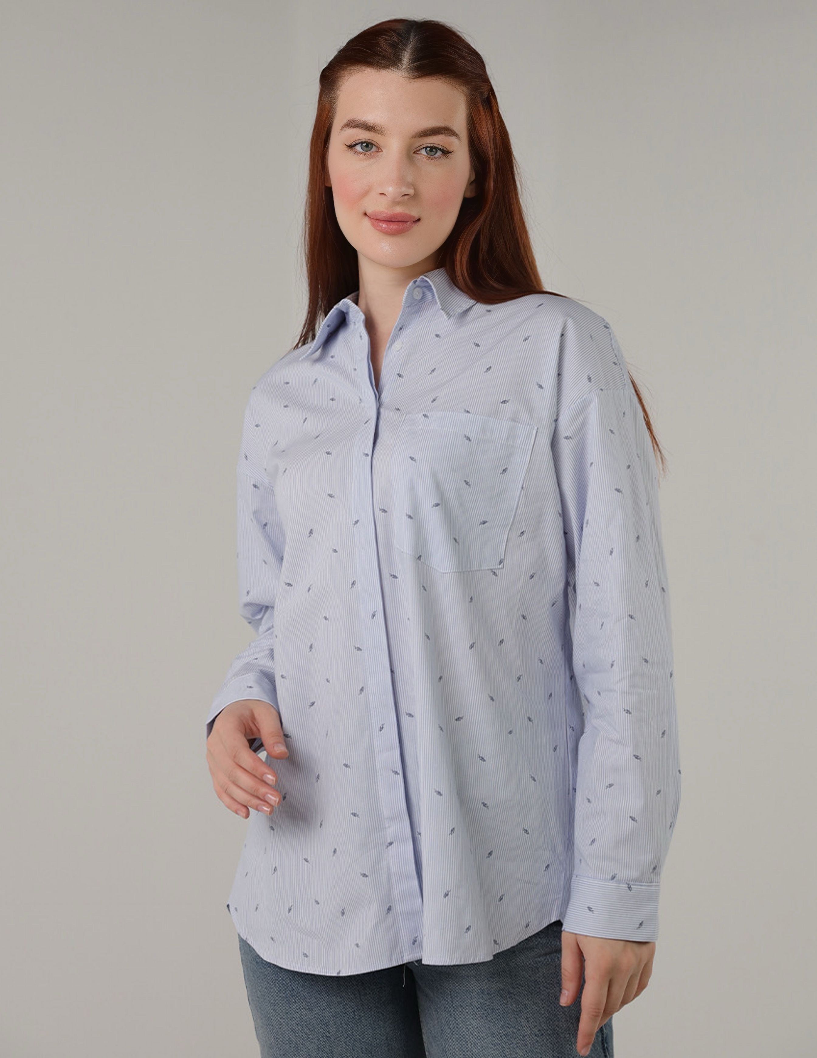 قميص قطني مخطط بطبعة أوراق الشجر