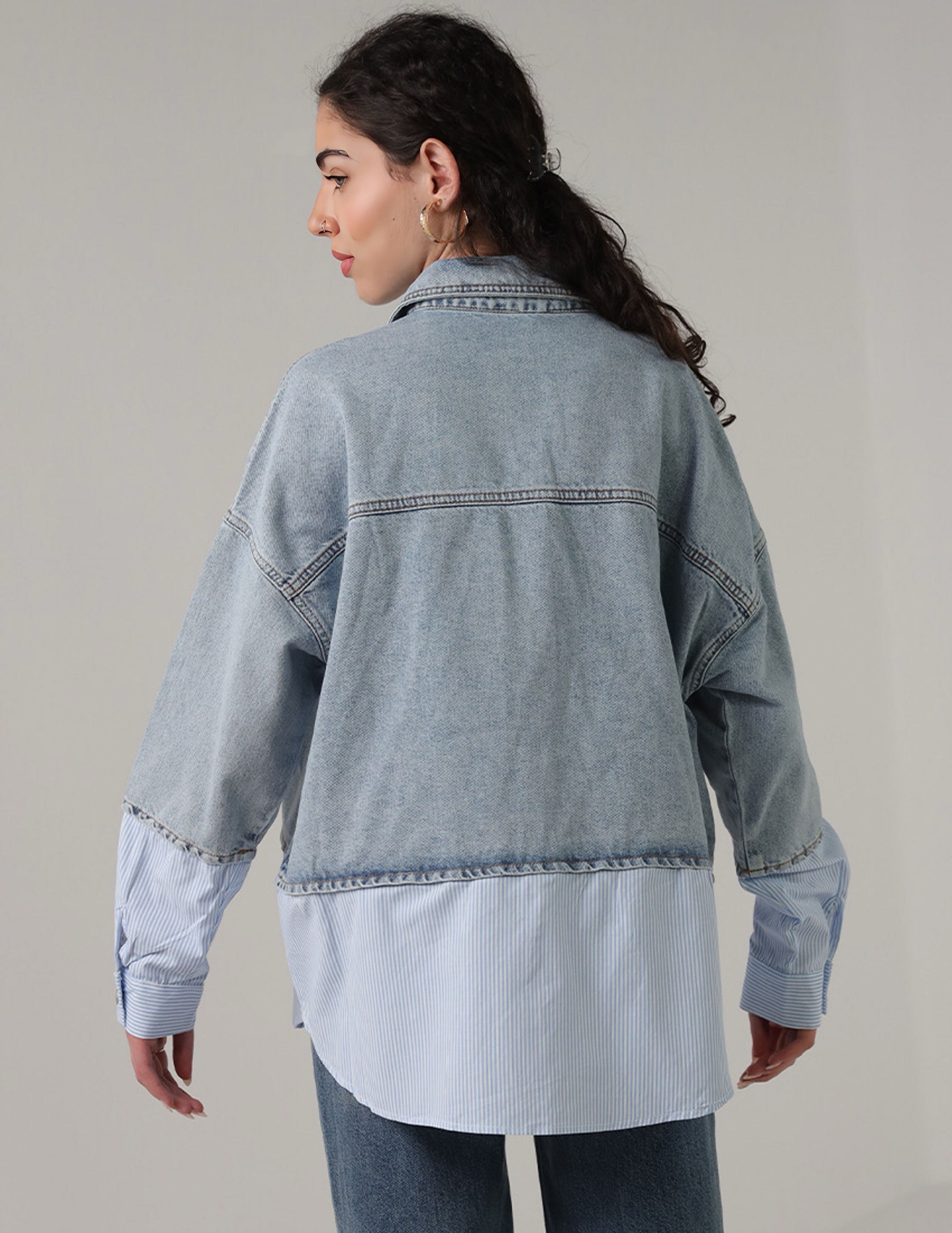 قميص جينز ثنائي اللون