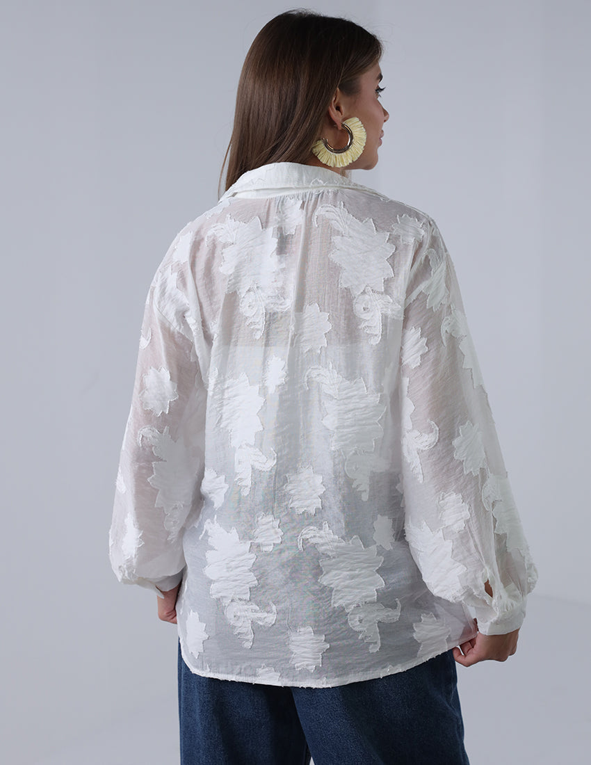 قميص شيفون أبيض بطبعة وردة