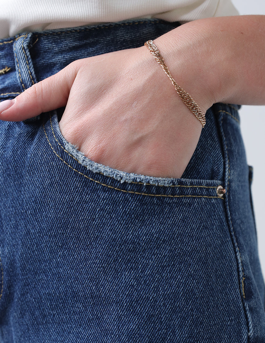 High-waisted Street cut jeans