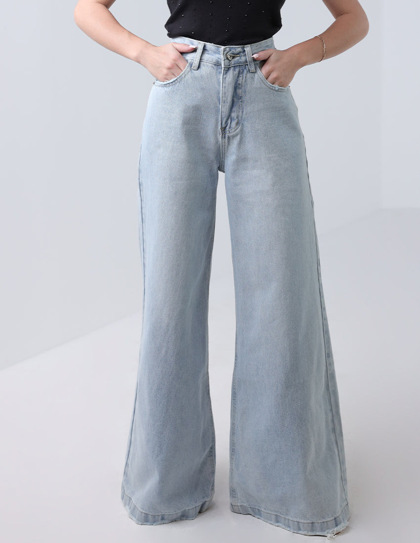 High-waisted wide-leg jeans icy blue flared at the bottom.