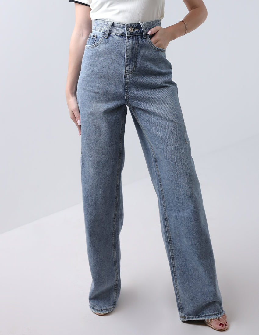 High-waisted wide-leg jeans in ice blue