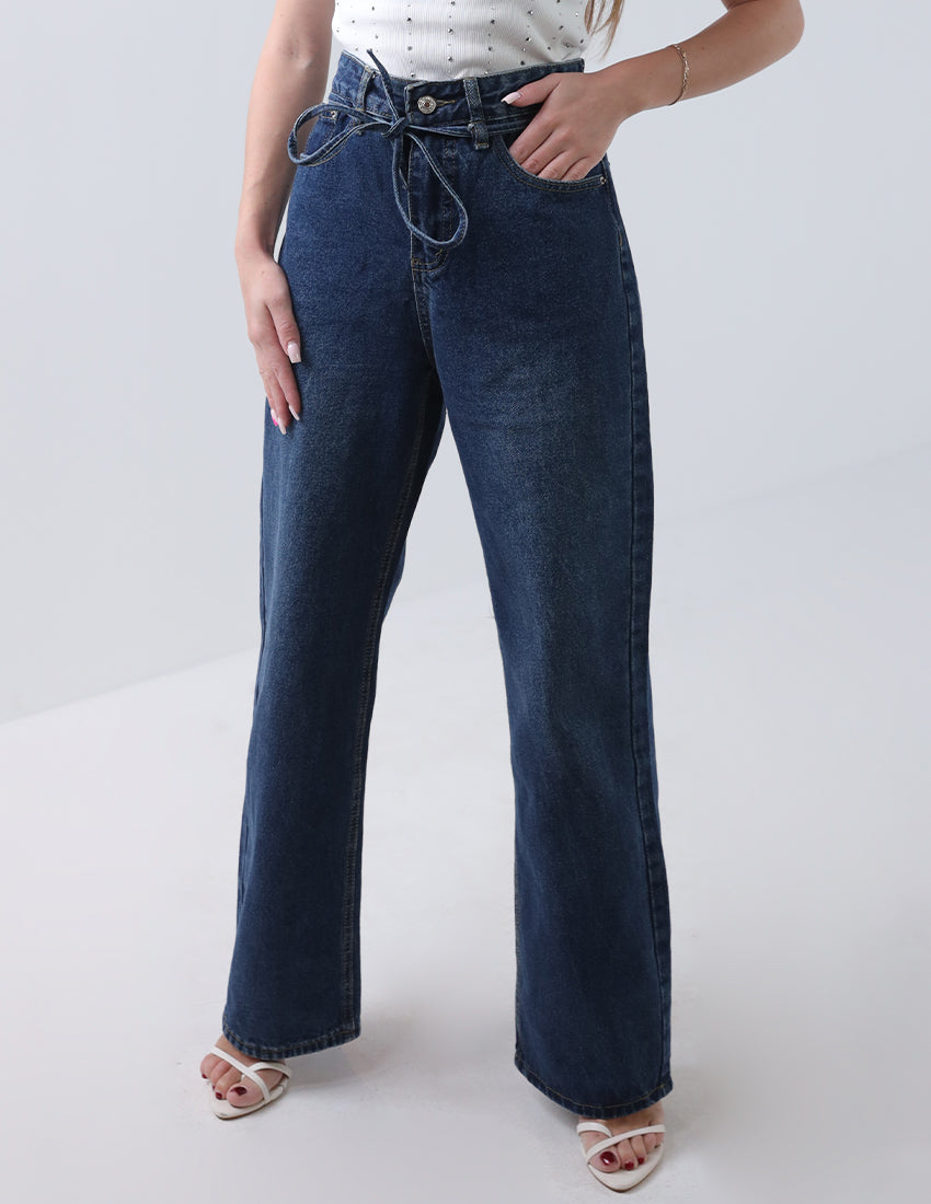 Straight-cut high-waisted jeans with tie