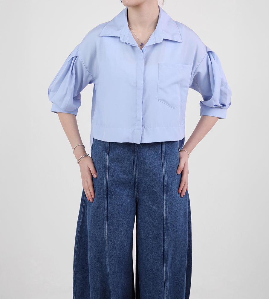 Cropped shirt with puff sleeves