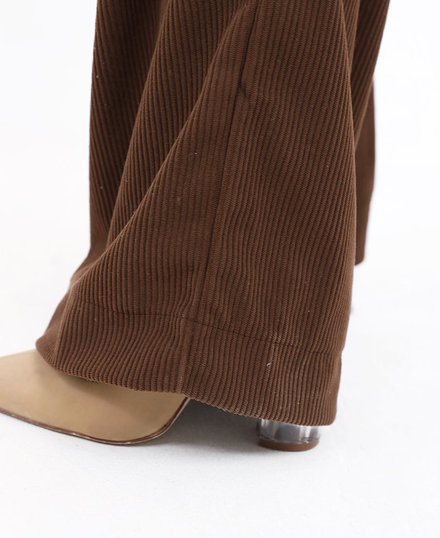 Striped trousers with an elastic waistband