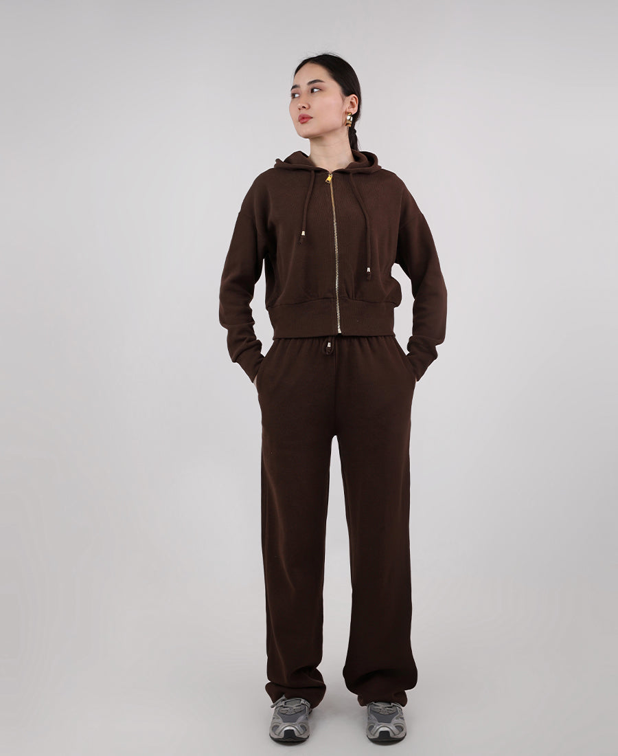 Training jacket with a hat and straight-cut trousers