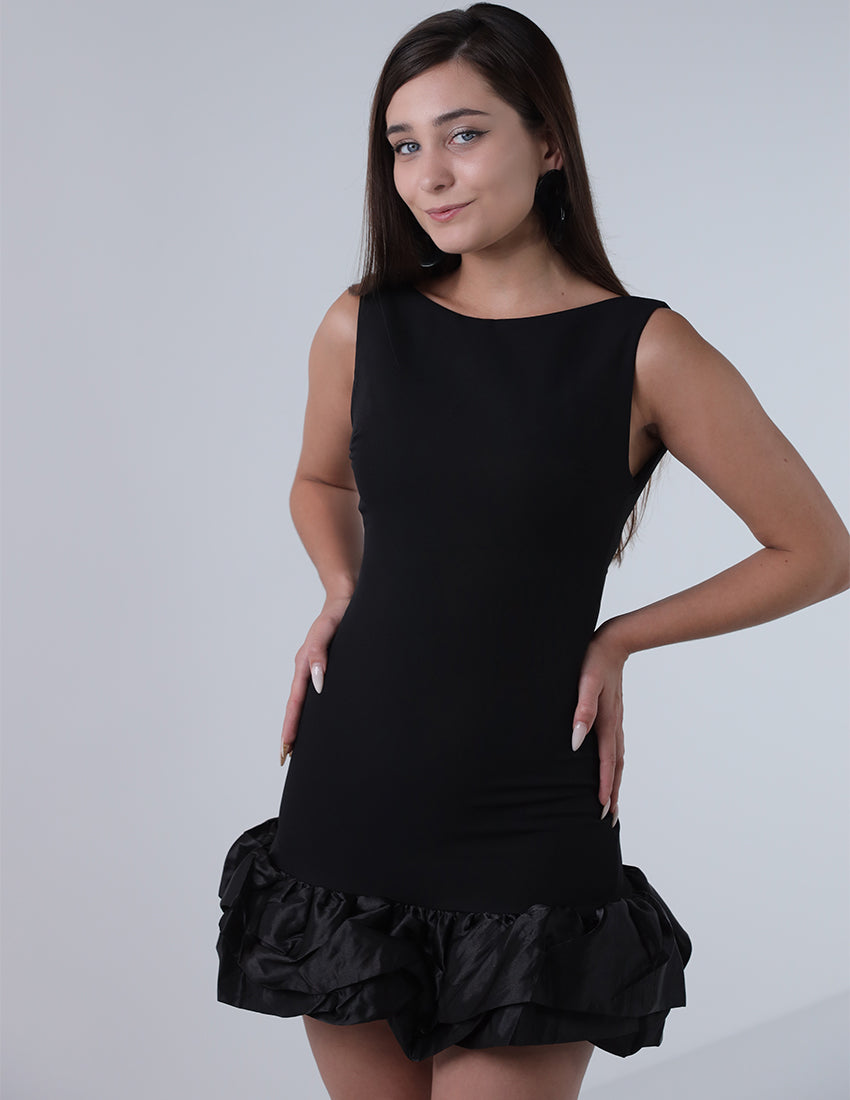 A fitted short dress
