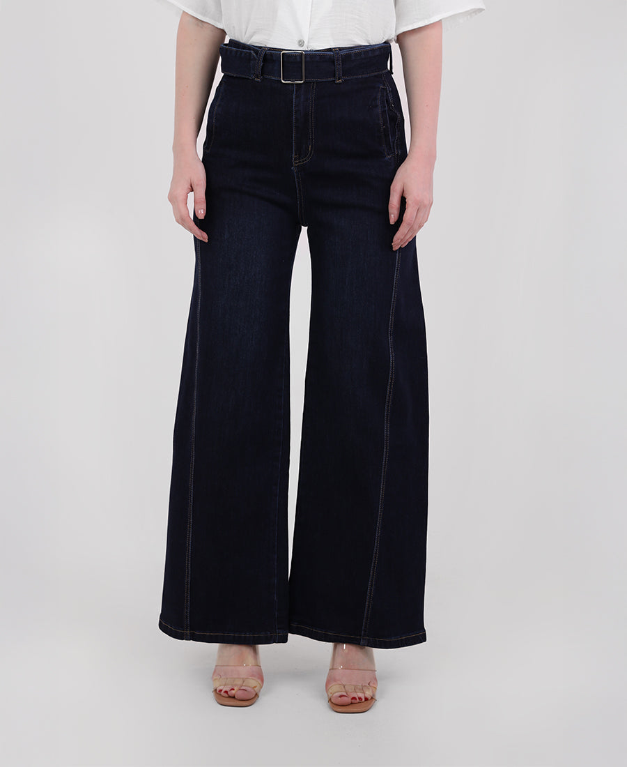 Wide leg jeans with a belt and diagonal seam