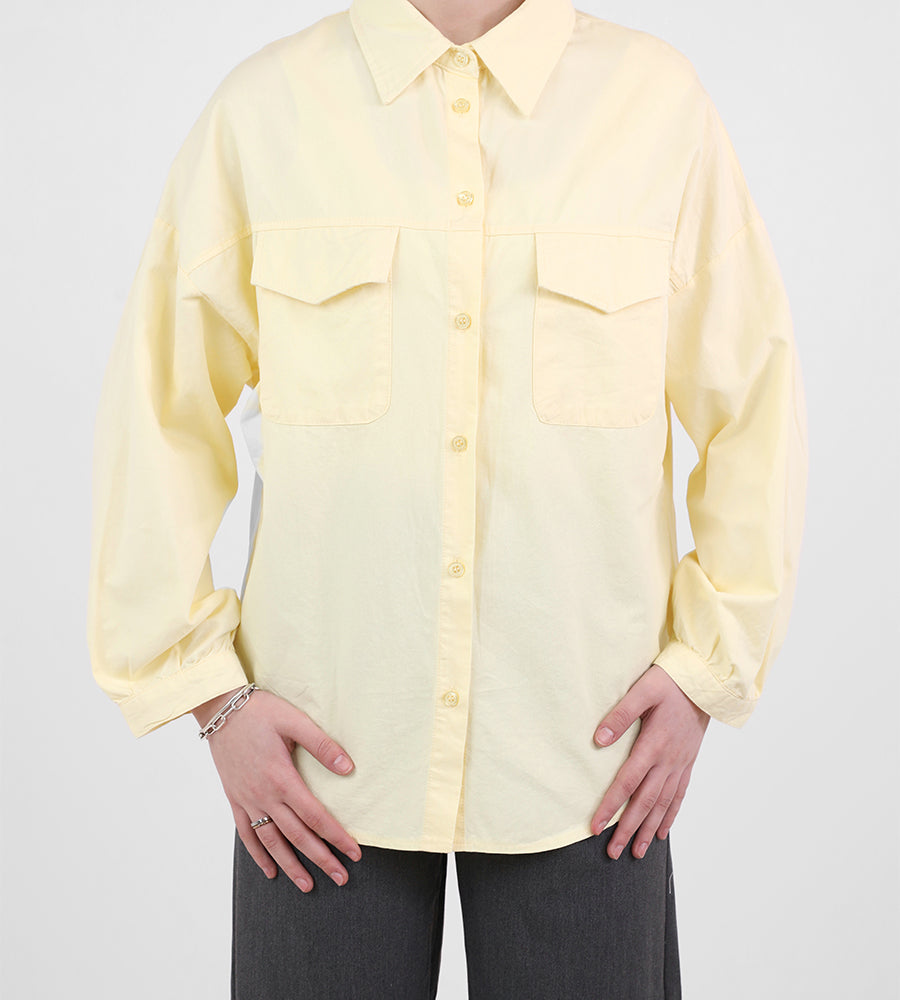 Oversized shirt with a chest pocket