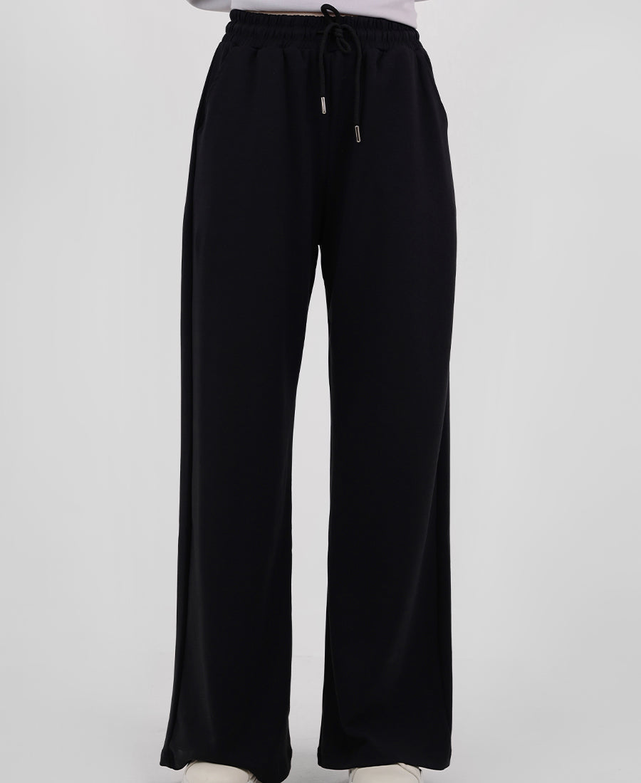 Wide leg sweatpants with tie waist