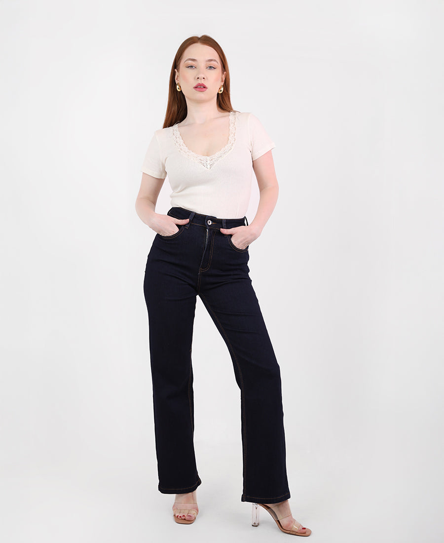 Straight-leg jeans