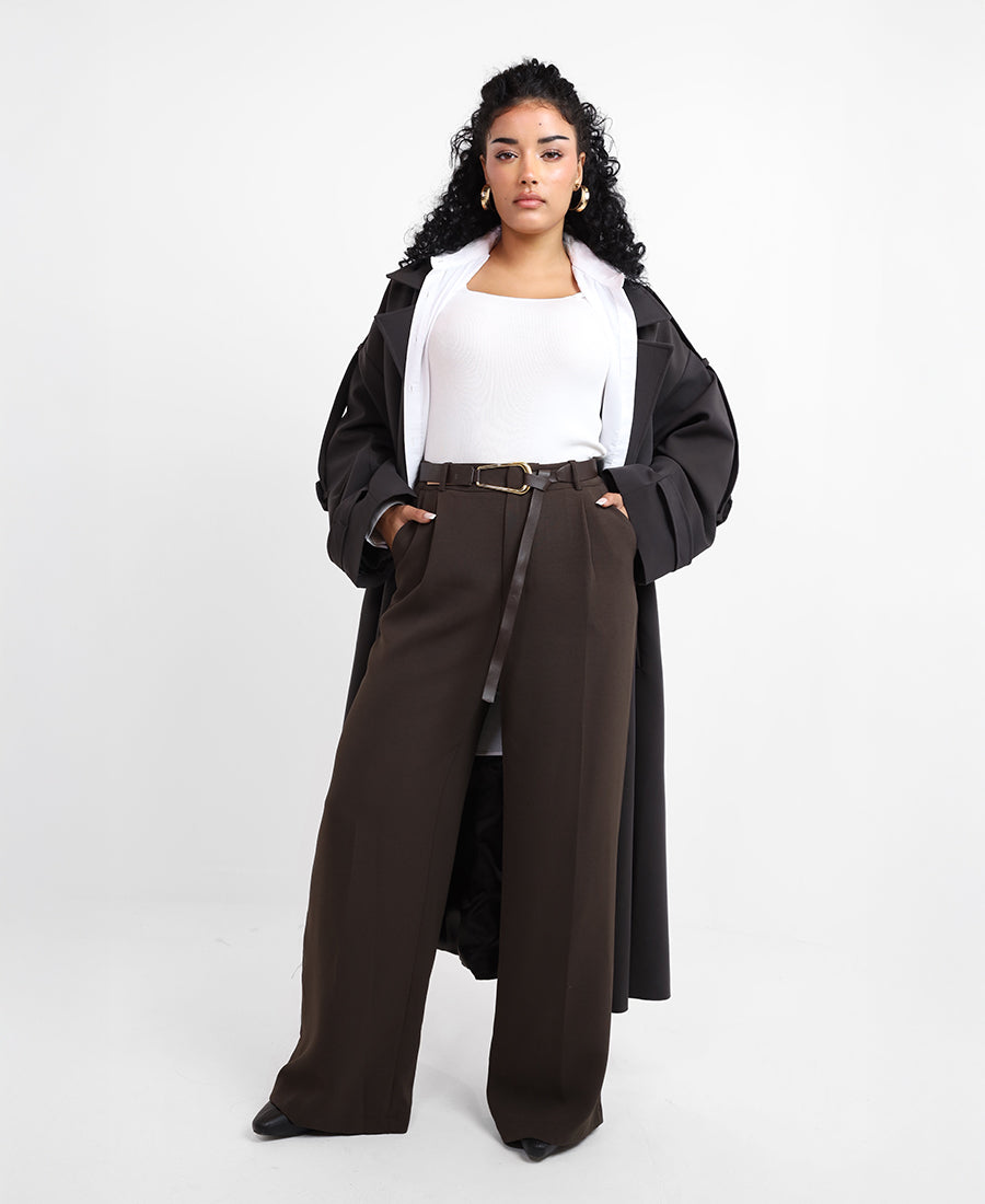 Straight cut pants with belt