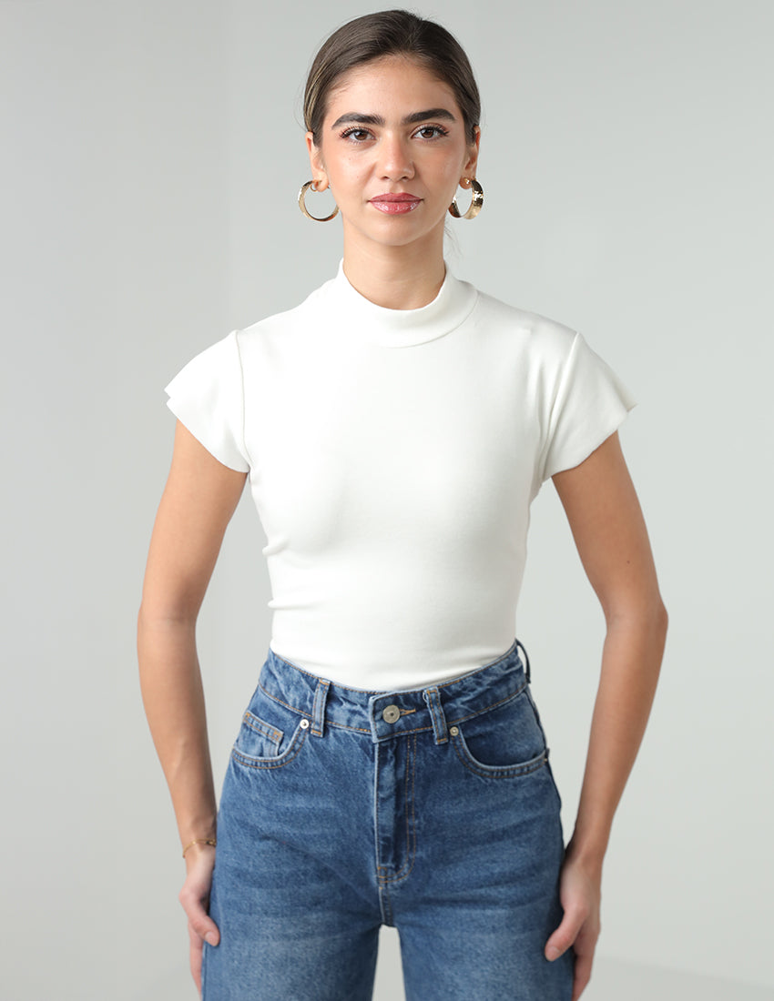 تي شيرت مضلع برقبة عالية