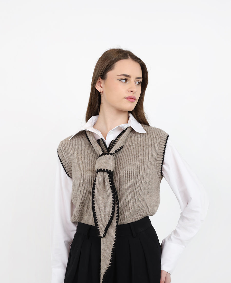 Wool vest with scarf