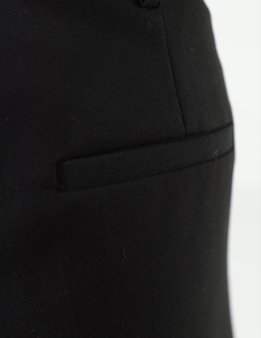 High-waisted straight-leg pants with a belt