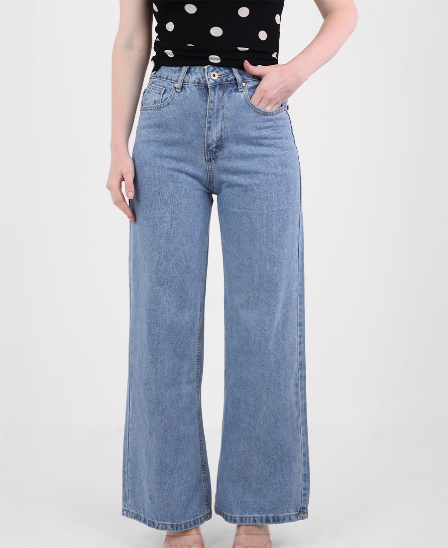 Straight-leg jeans
