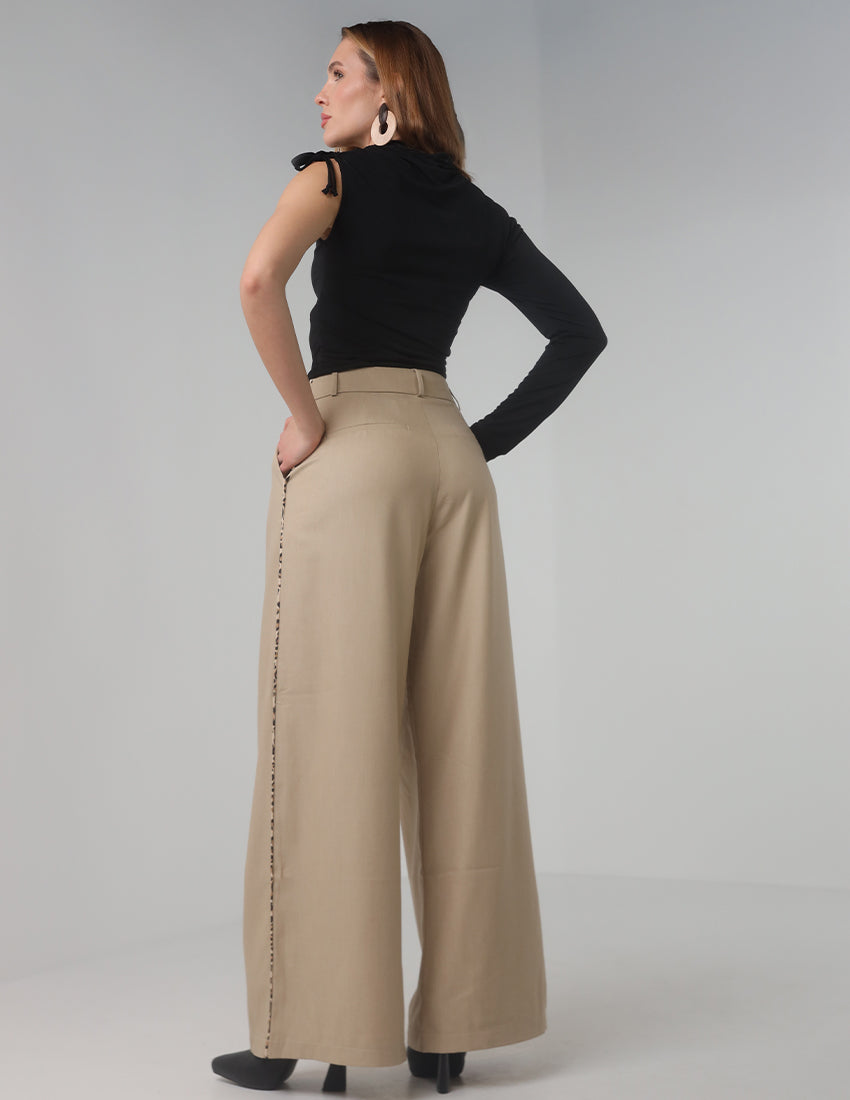 High-Waist Straight-Cut Pants with Tiger Side Detail