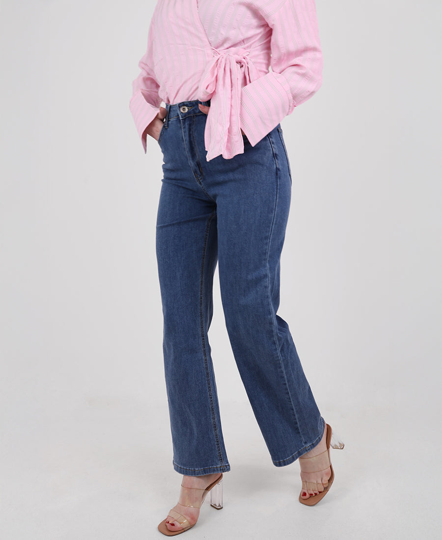 Straight-leg jeans
