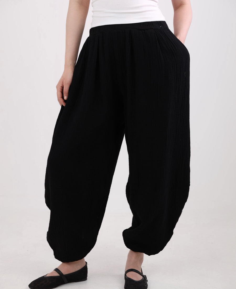 Black balloon trousers