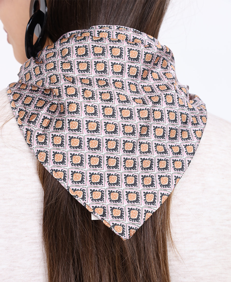 Gazelle blouse with scarf