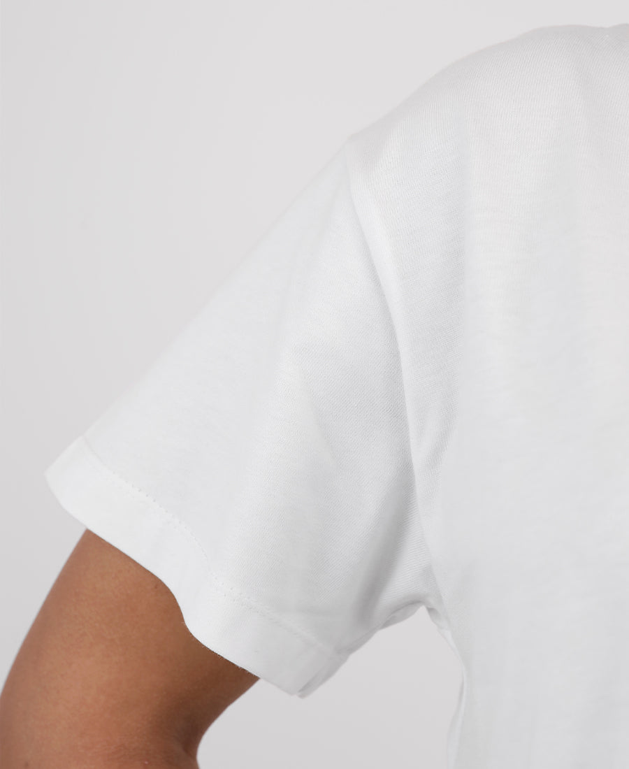 T-shirt with an anime drawing on the back and the words "ZOEY"