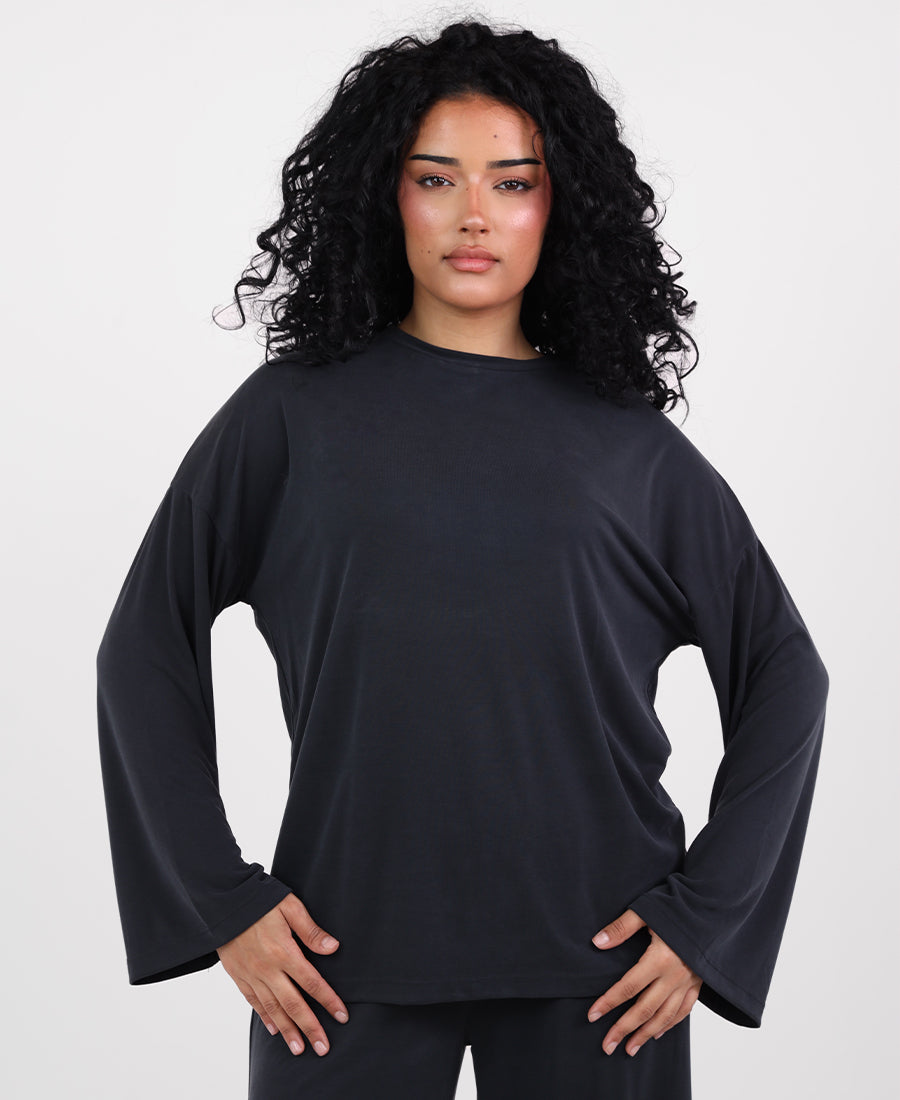 Buttery oversized blouse with sleeves