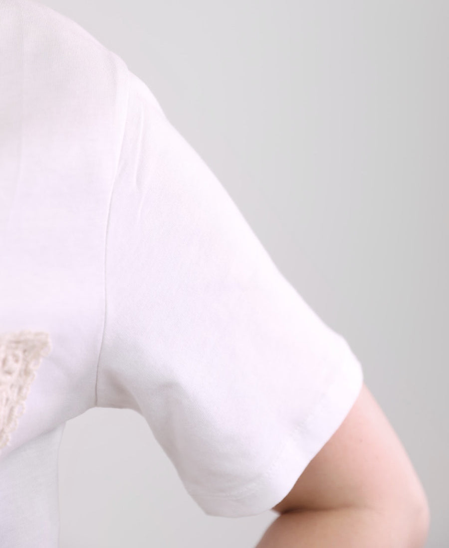White T-shirt with tricot pocket