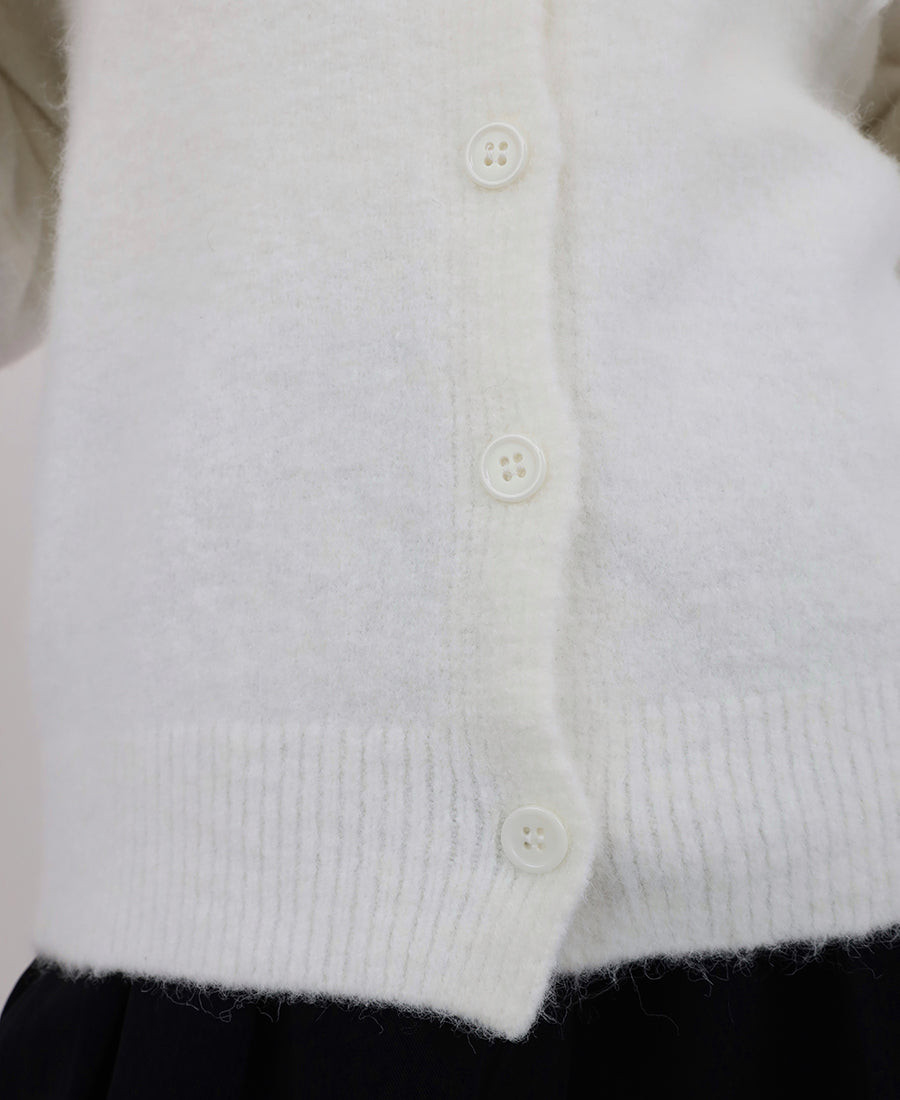 Blouse with fringe on the sleeves