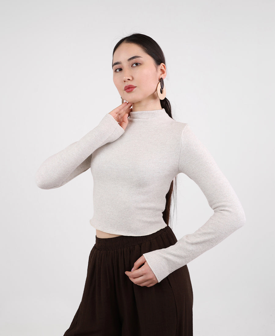 Soft wool cropped blouse
