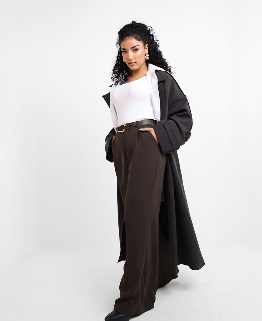 Straight cut pants with belt