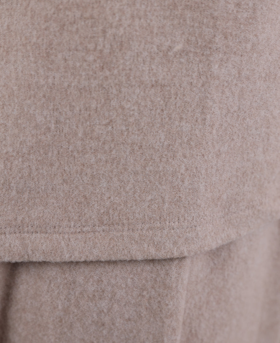 Beige ribbed collar blouse