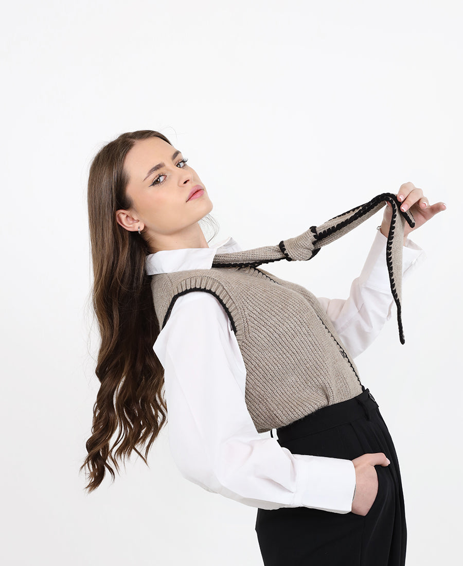 Wool vest with scarf