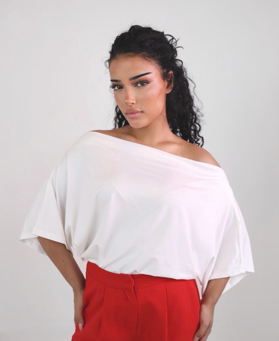 Wide neck T-shirt