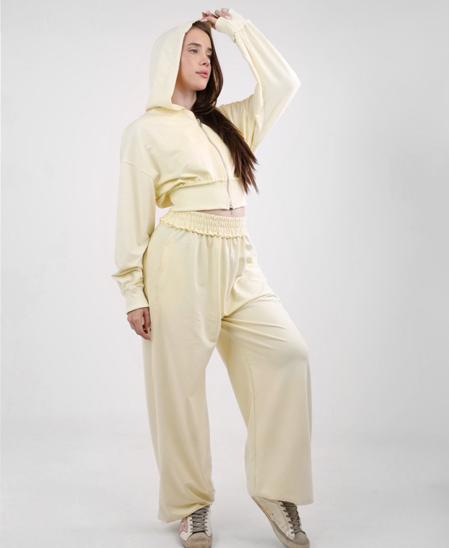 Training jacket with a hood and wide-leg trousers with an elastic waist