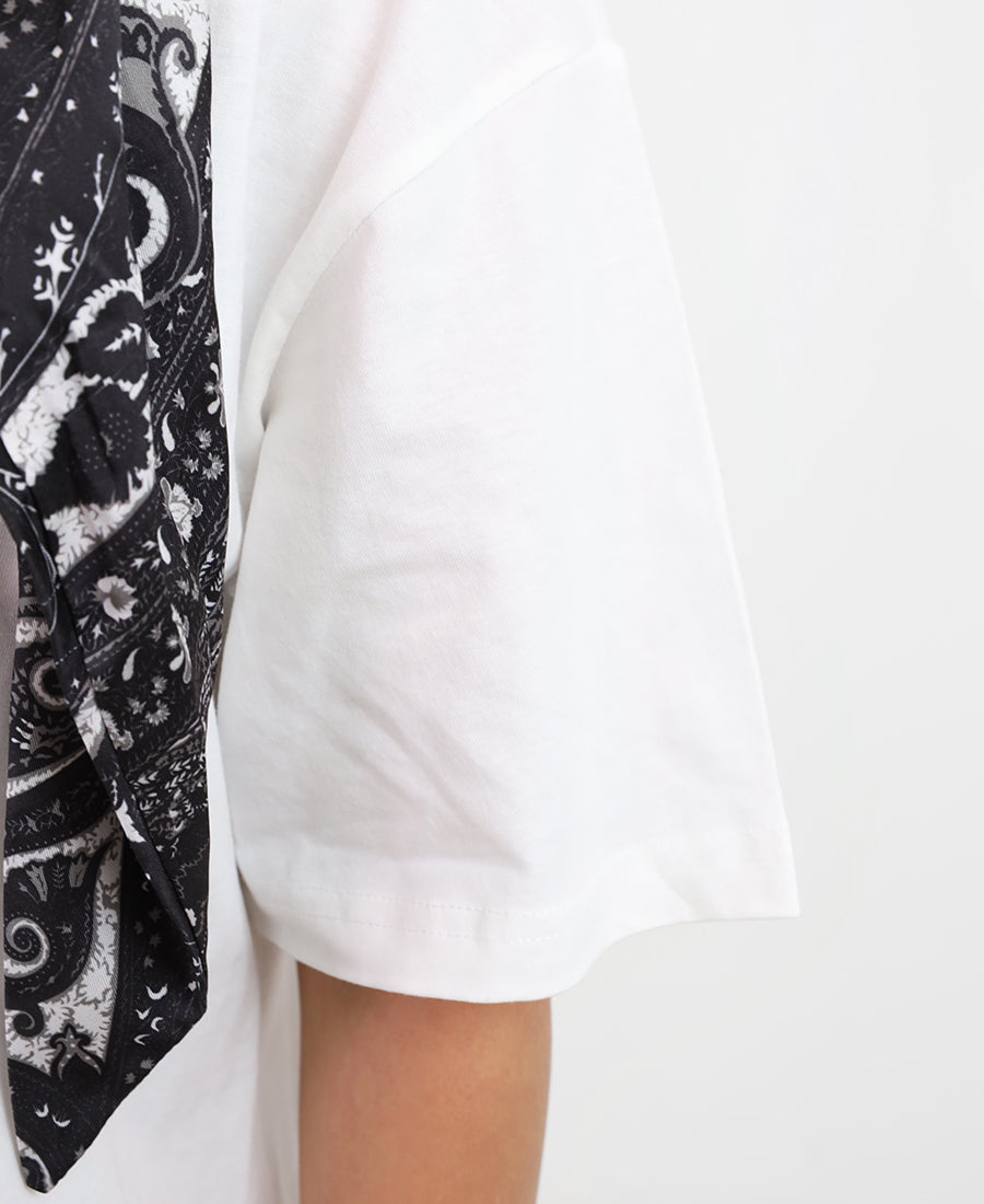 Printed T-shirt with scarf