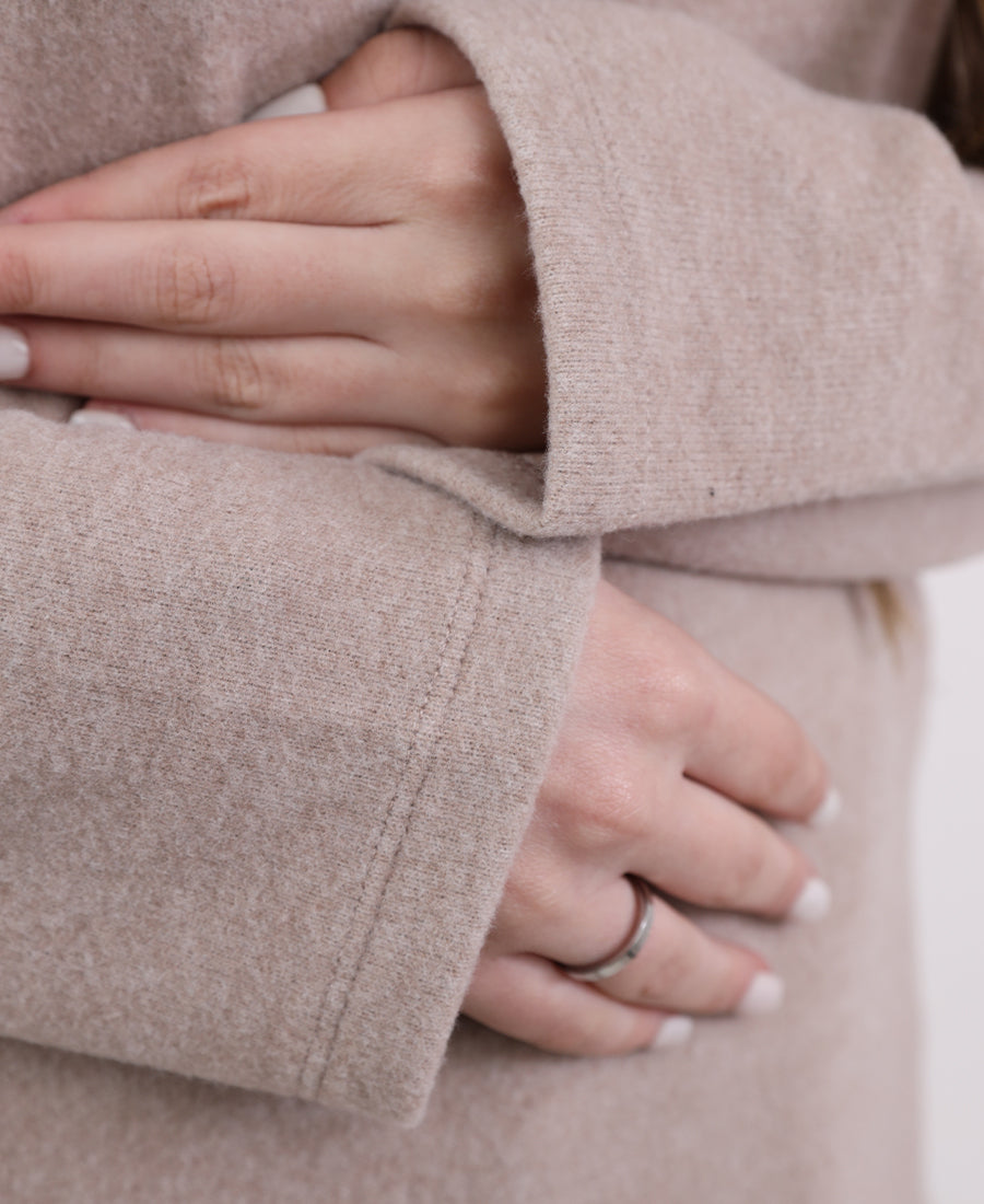Beige ribbed collar blouse