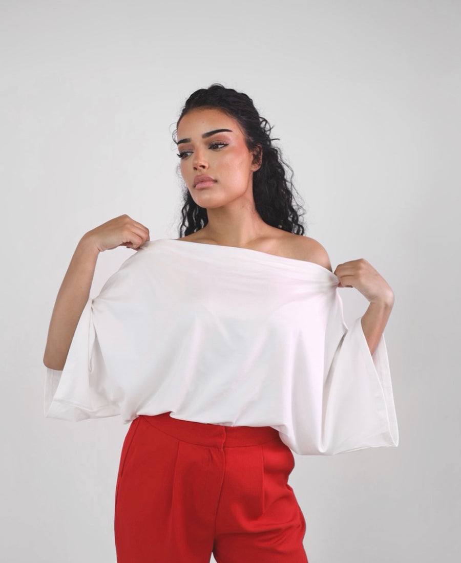 Wide neck T-shirt