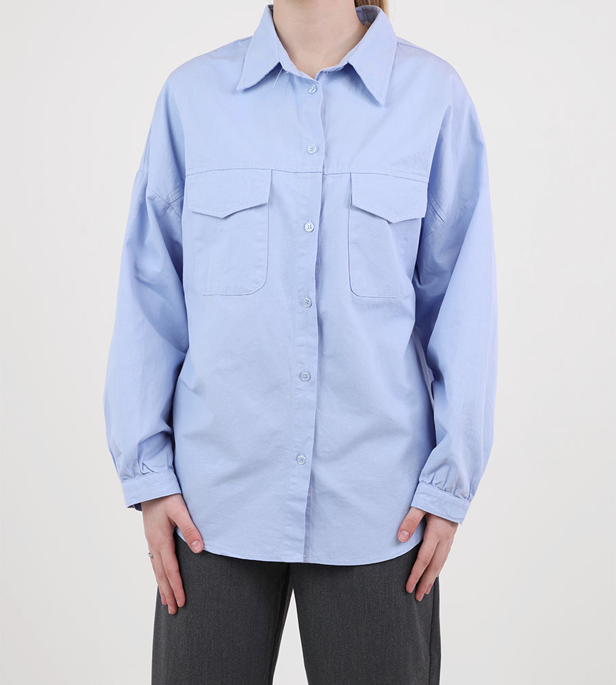 Oversized shirt with a chest pocket