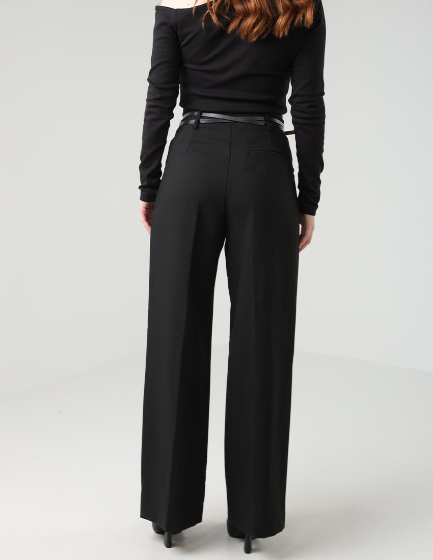 High-waisted straight-leg pants with a belt