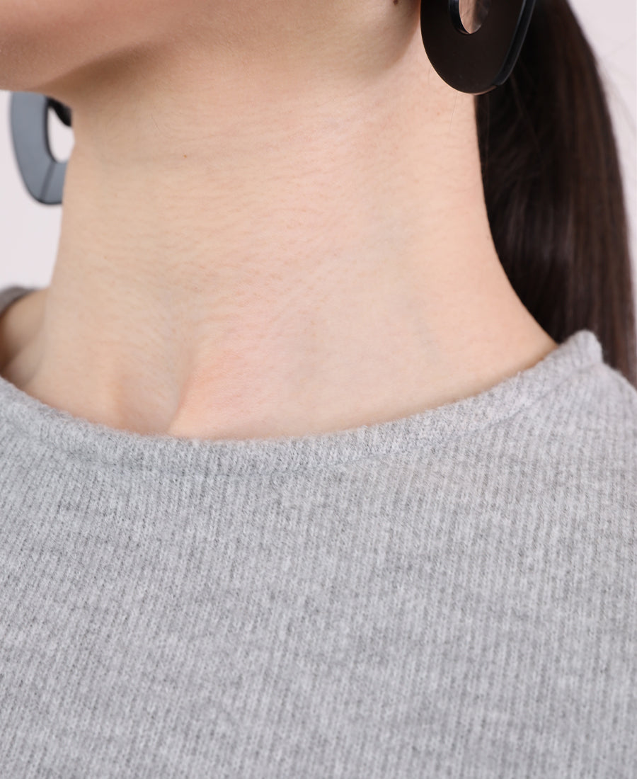 Soft wool blouse with side slits