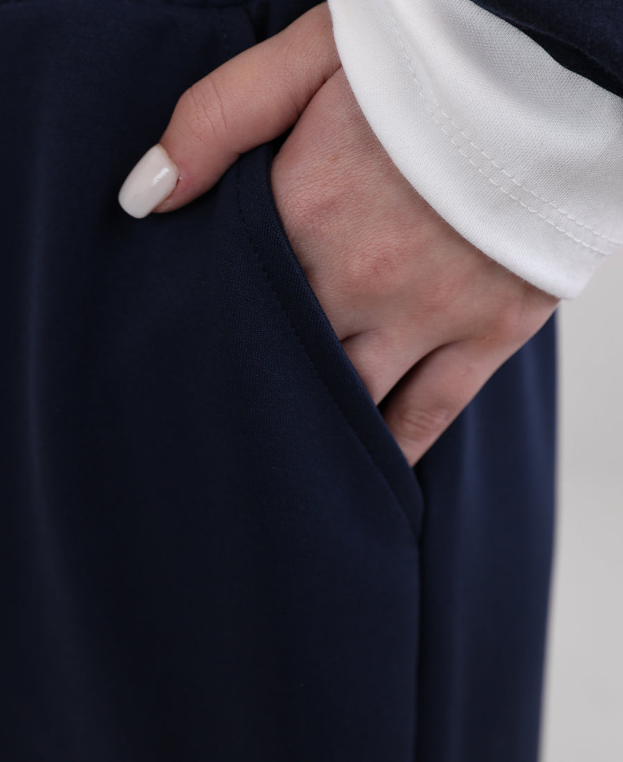 Wide leg sweatpants with tie waist