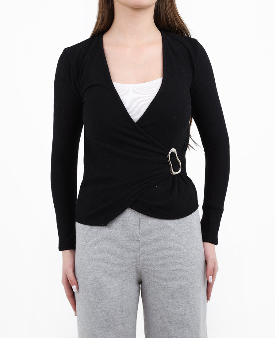 Tight blouse with a ring waist