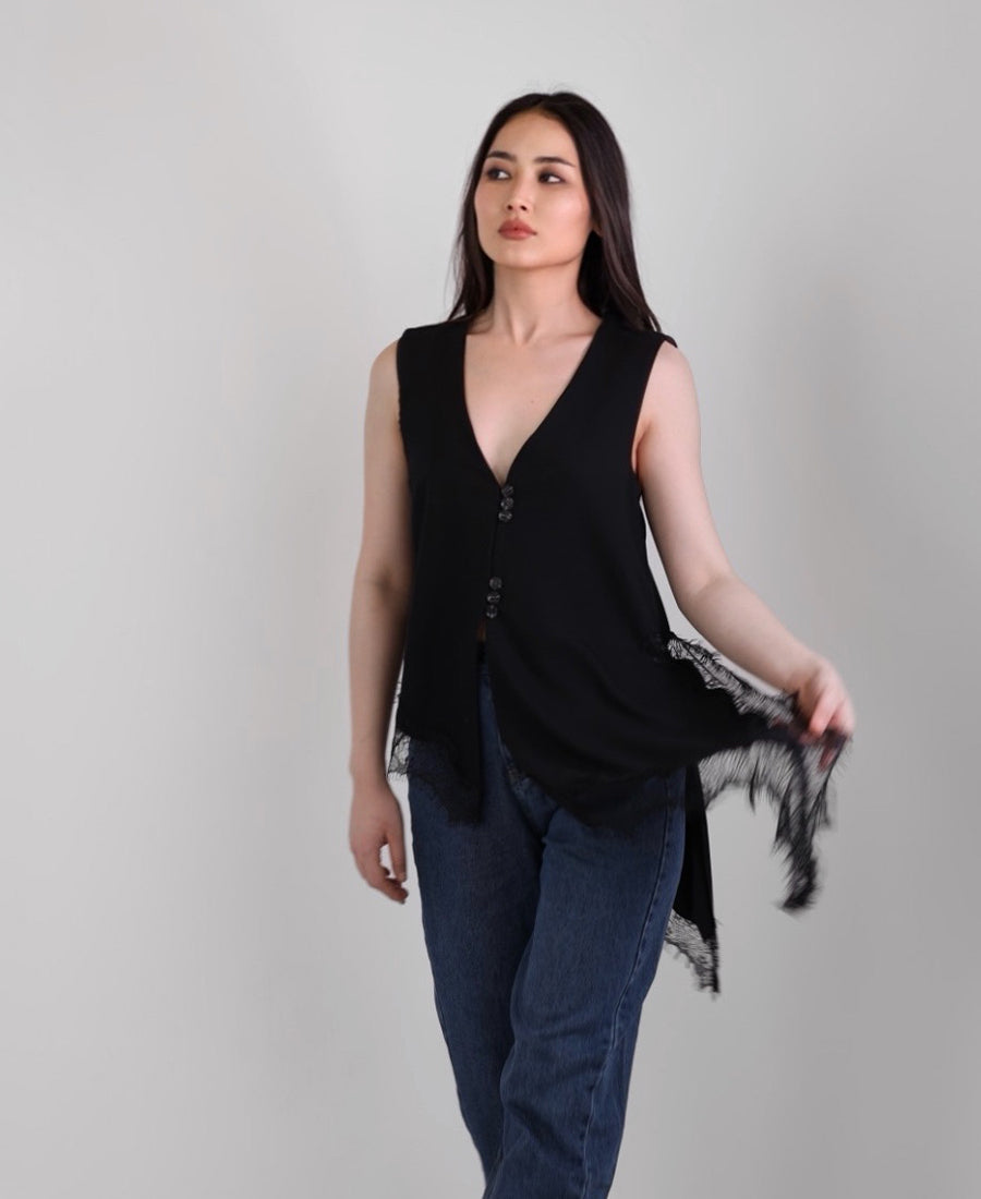 Vest black long waist lace