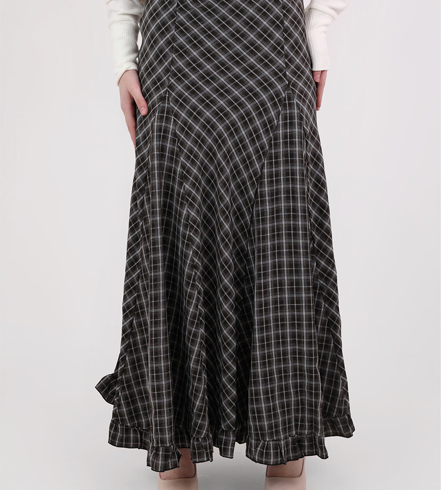 Long pleated plaid skirt