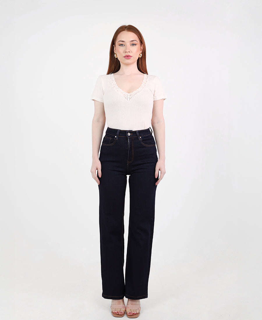 Straight-leg jeans