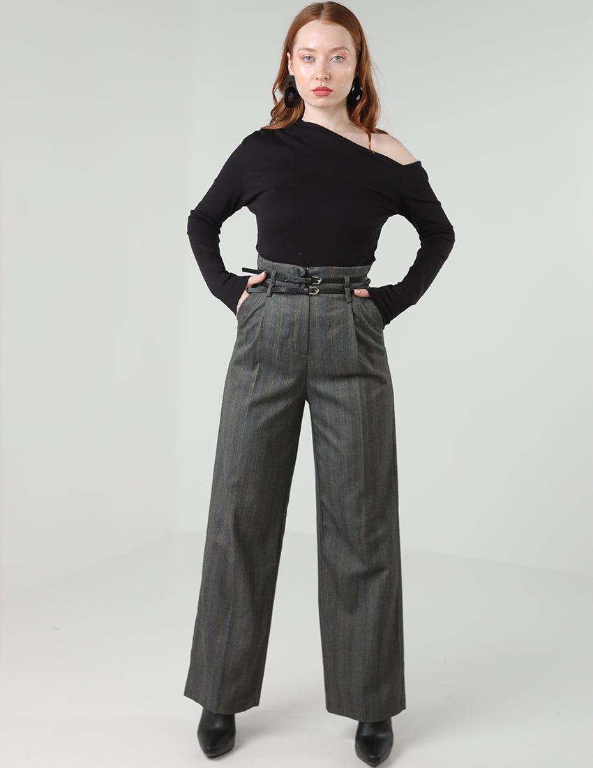 High-waisted straight-leg pants with a belt