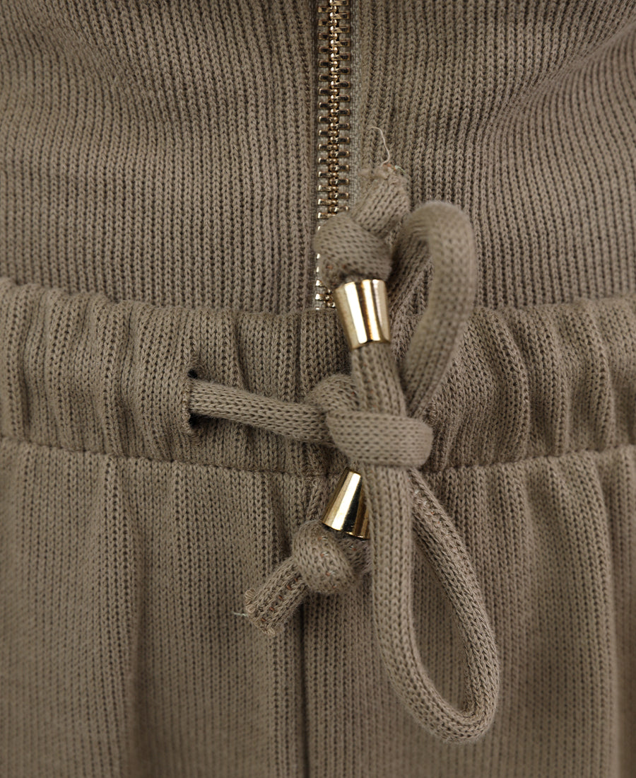 Training jacket with a hat and straight-cut trousers