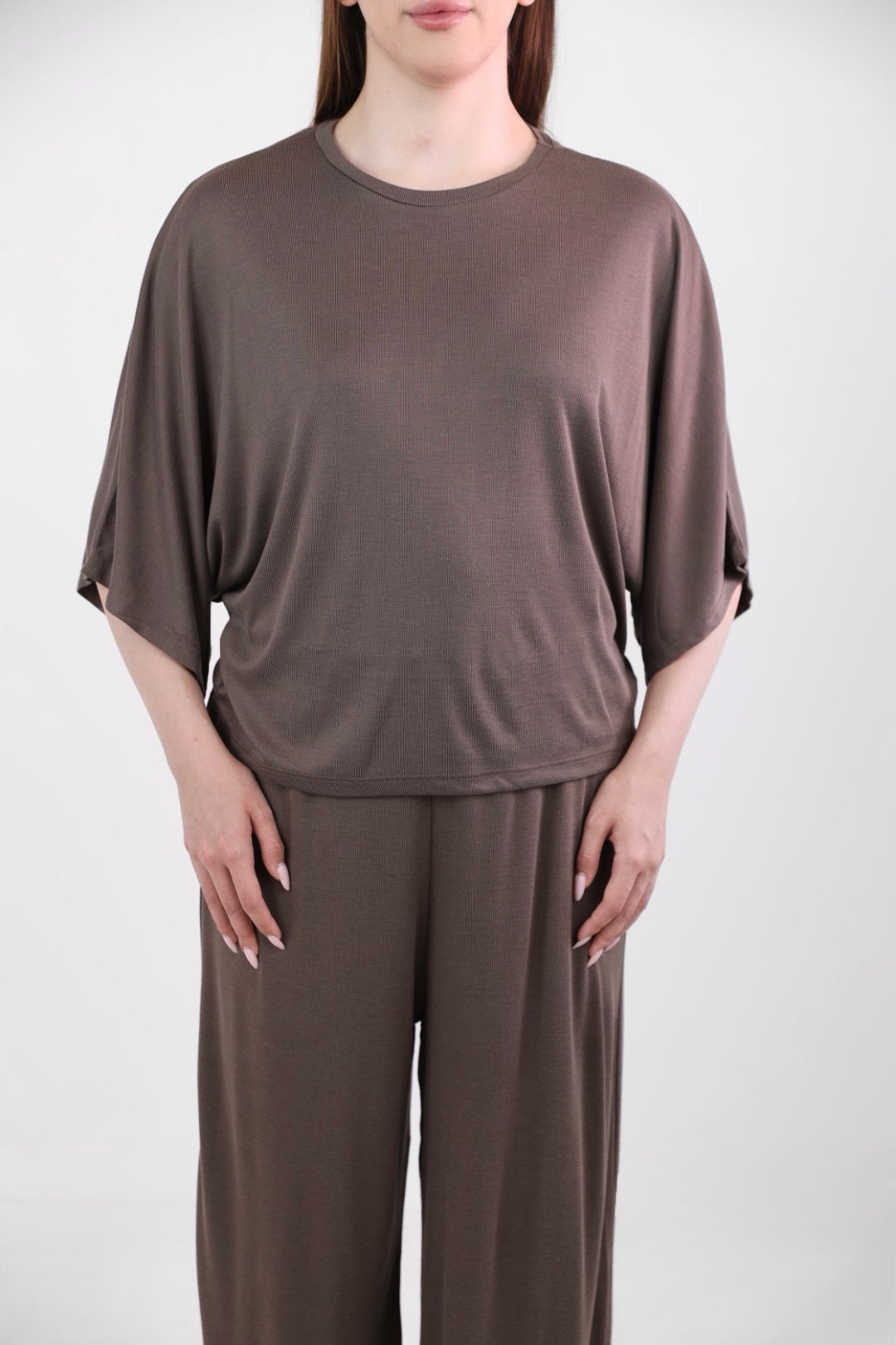 Wide sleeve T-shirt