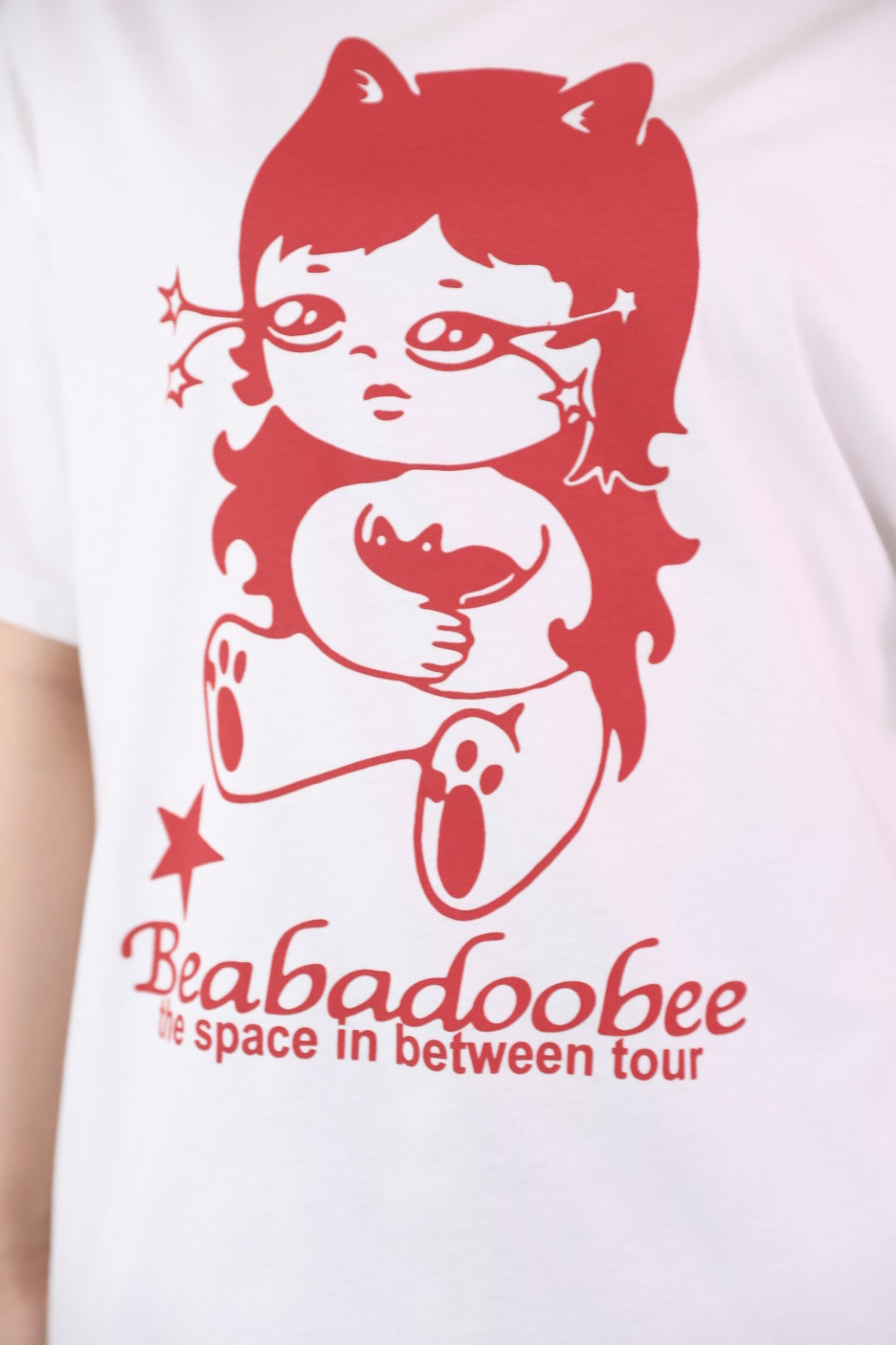 Red star girl over size T-shirt with writing on the back